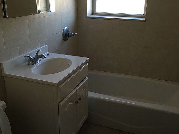 2nd image of 23-55 32nd St #2
