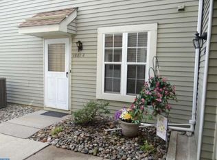 1681A Thornwood Dr #1681, Mount Laurel, NJ 08054