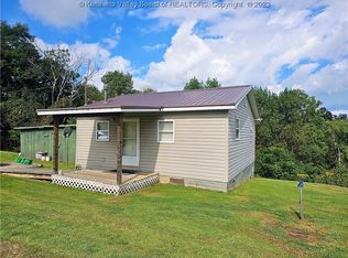 1399 Chandler Ridge Rd, Glenwood, WV 25520