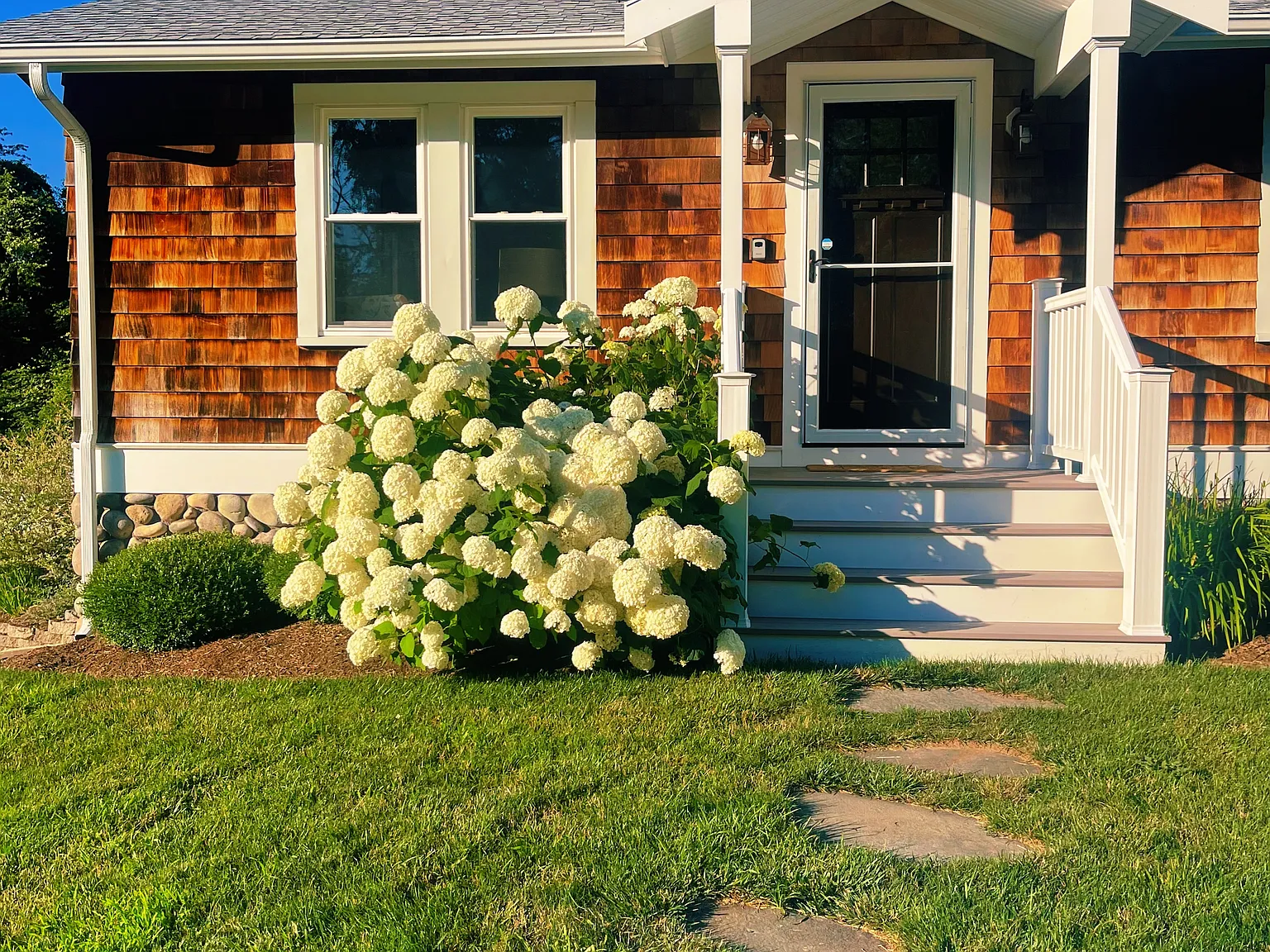 488 Succotash Rd — Photo 1