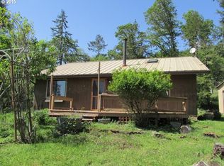 868 Mustang Dr, Oakland, OR 97462