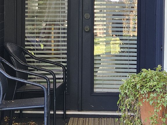 4th image of 2323 Beacon St APT 18