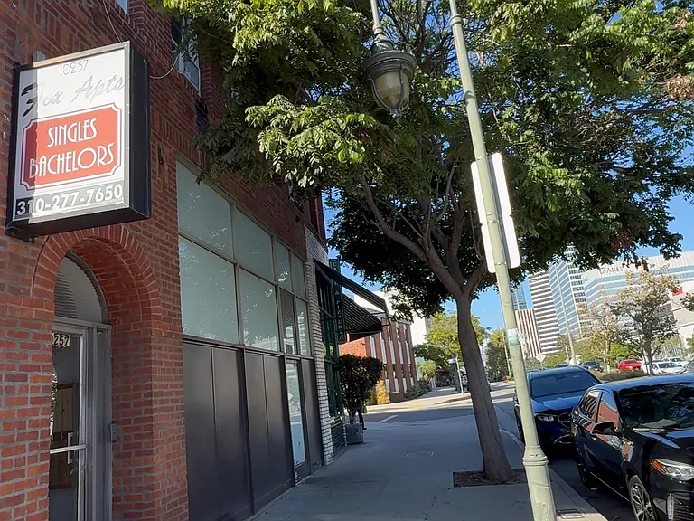 10257 Santa Monica Blvd #13 — Photo 1