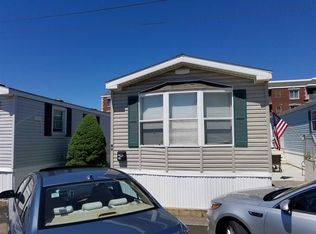 190 W 24th St TRLR B9, Bayonne, NJ