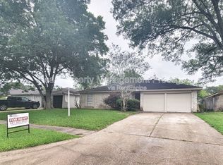 16311 Tibet Rd, Friendswood, TX 77546