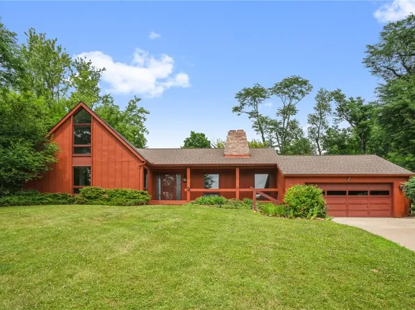 4262 Fox Meadow Dr SE, Cedar Rapids, IA 52403