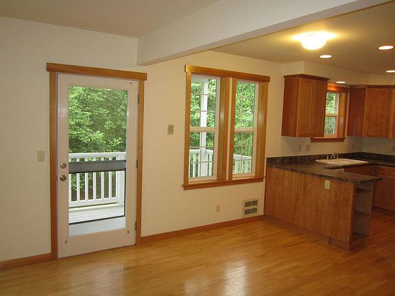 4th image of 1336 Stonecress Ln NE