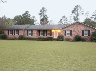 1921 Meadowbrook Dr, Camden, SC 29020