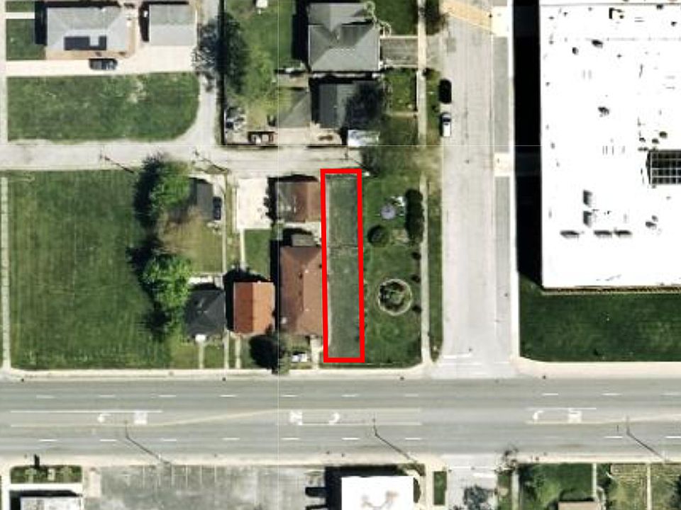 2nd image of 142 E Sibley Blvd