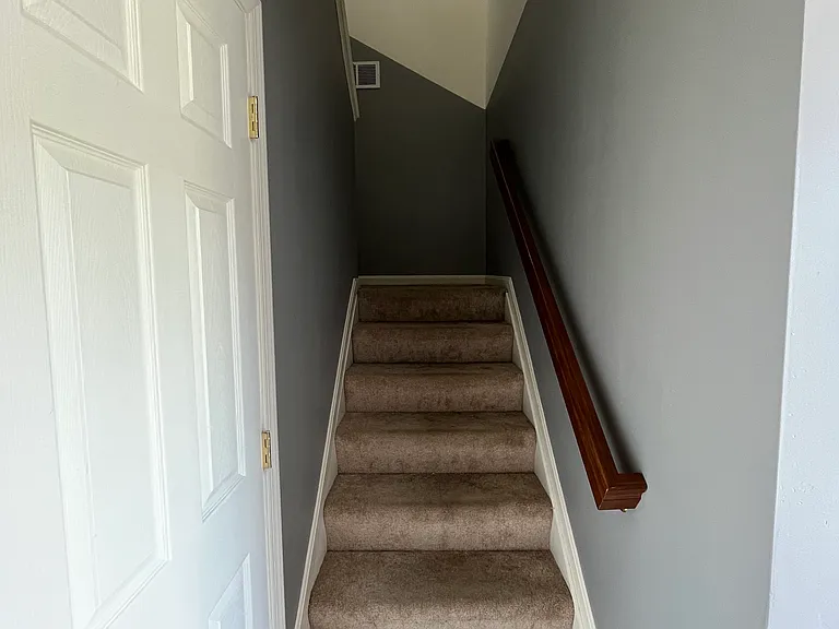 256 Thrush Dr — Photo 31
