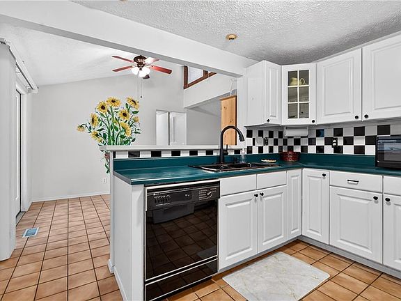 5th image of 4375 Mill Ct