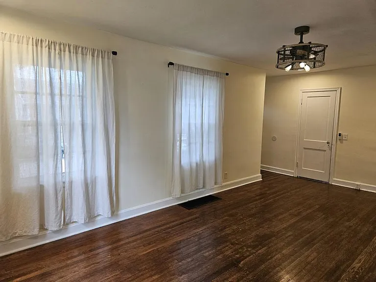 212 Virginia Ct — Photo 5