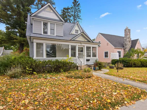 1024 W Front St, Traverse City, MI 49684