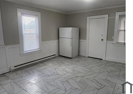 4th image of 1518 Pembroke St #2L