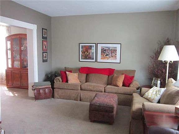 4th image of 109 W Boyd Ave