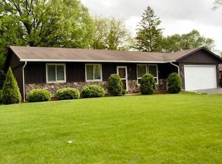 40315 N Lake Shore Dr, Antioch, IL 60002
