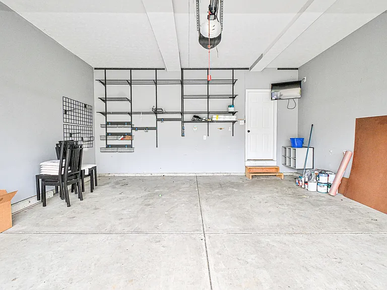 8453 Forest Valley Dr — Photo 54