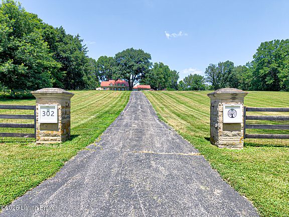 5th image of 302 Eminence Pike
