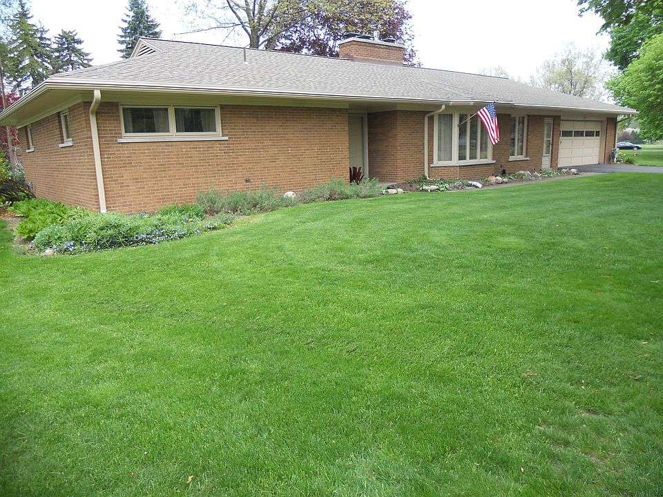 1st image of 1001 Webster Dr