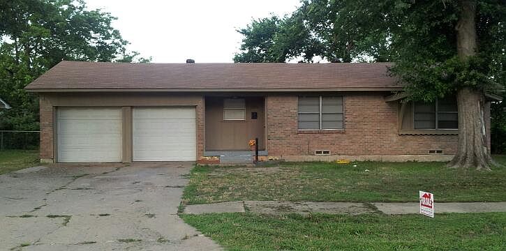 1st image of 1306 Skyline Dr