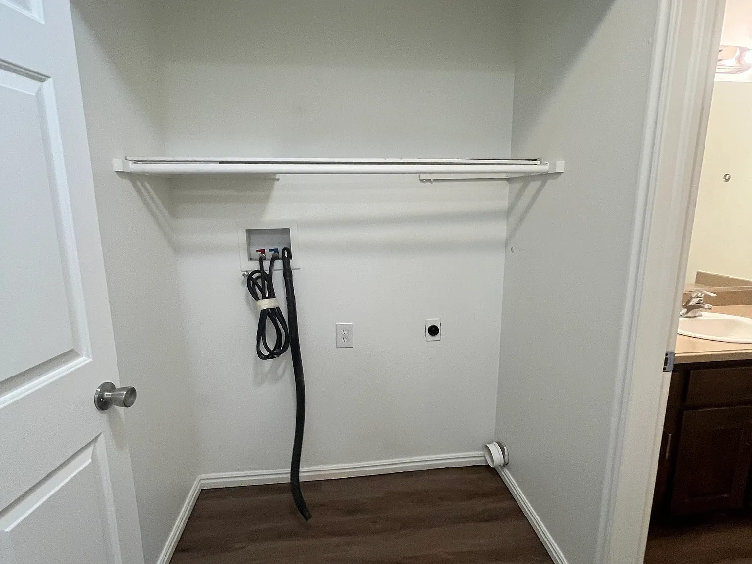 3 bed, 1.5 bath, 1134 sqft, $1,500 — Photo 4