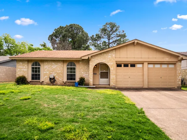 2306 Vassar Ct, Arlington, TX 76015