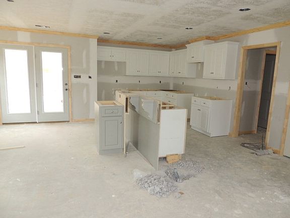 5th image of 3235 Windwood St