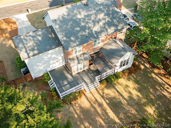 4th image of 6846 Surrey Rd