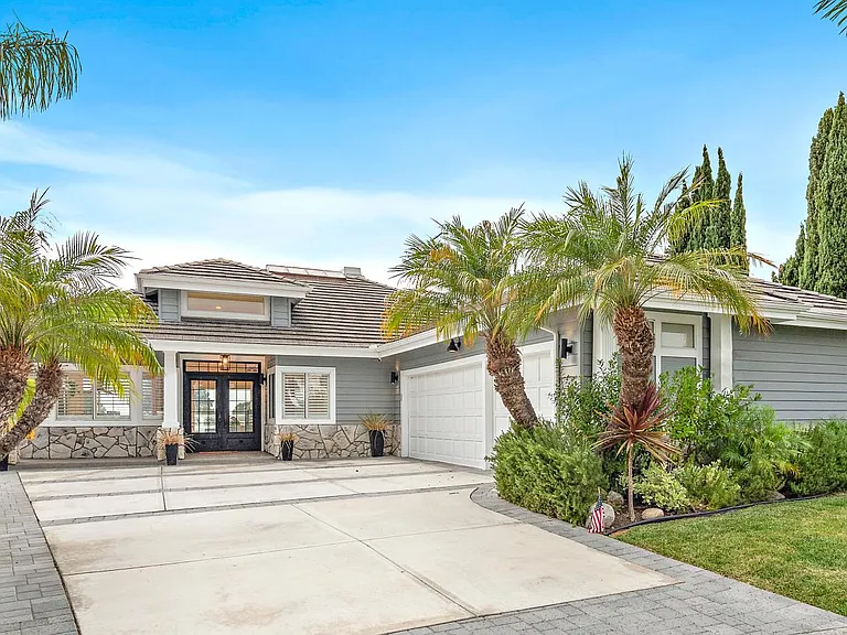 25256 Manzanita Dr — Photo 41