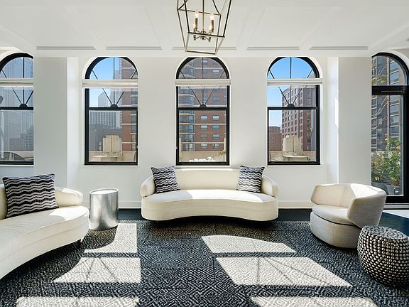2nd image of 1155 N Dearborn St Unit Penthouse 16