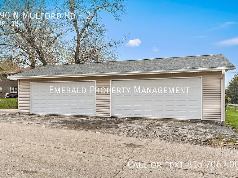 590 N Mulford Rd #2 — Photo 15