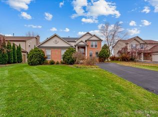 3920 Georgetown Cir, Algonquin, IL 60102