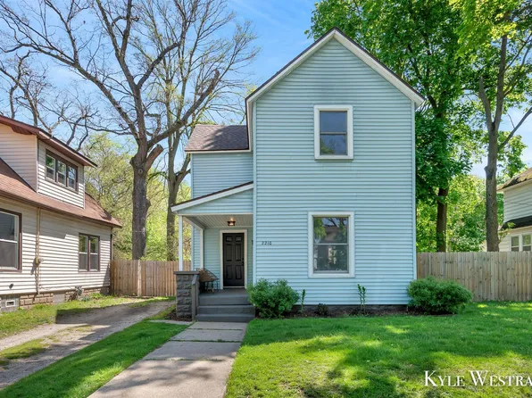 2210 Francis Ave SE, Grand Rapids, MI 49507