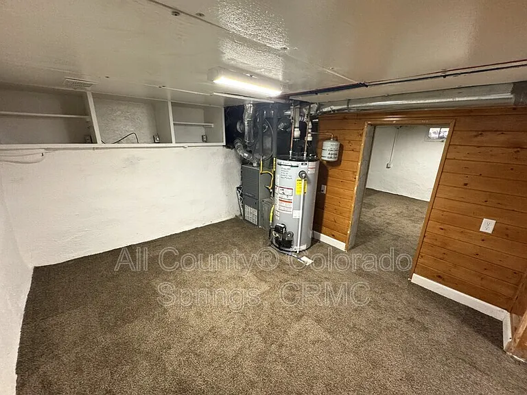 219 E Jefferson St — Photo 17