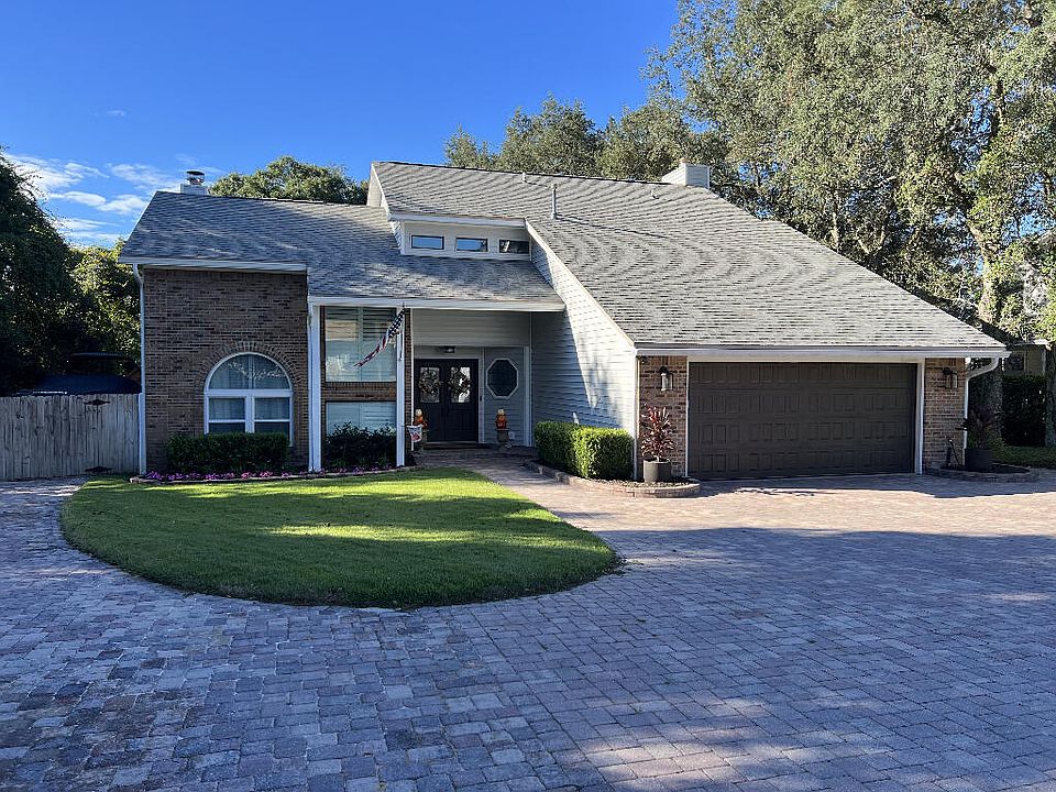 1st image of 504 Garden Oaks Cv