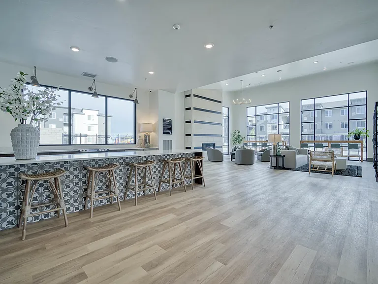 Eden Apartments — Photo 16