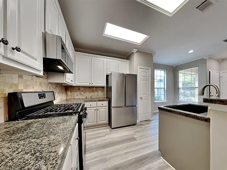 6406 Encenada Green Trl — Photo 3