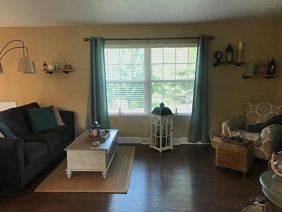 5th image of 71 Tanglewood Dr