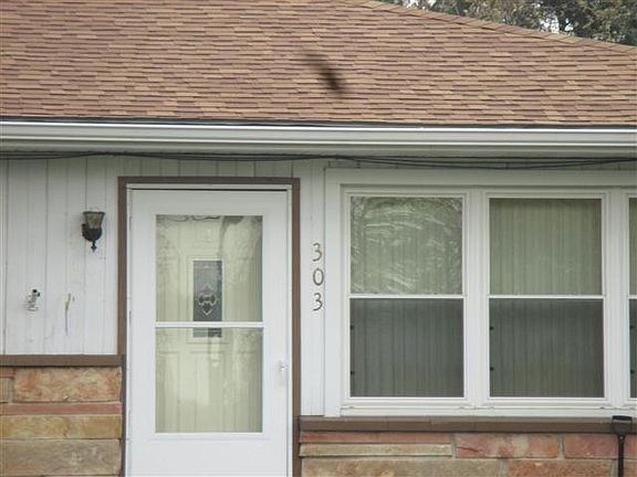 2nd image of 303 Holmes Dr
