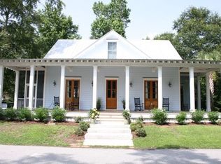 66 Hopetown Rd, Mount Pleasant, SC 29464