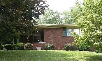 517 E McMurray Rd photo 1