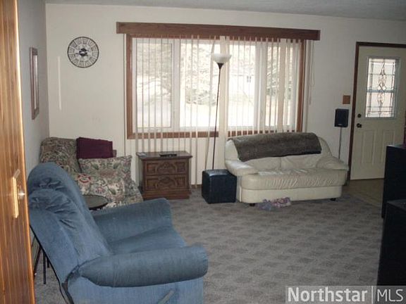 2nd image of 1652 207th Ln NE