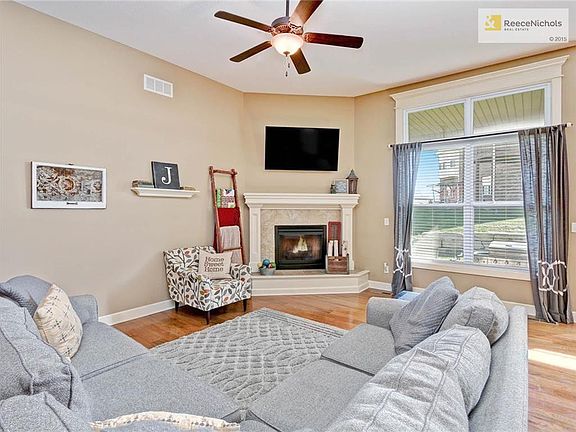 4th image of 3125 N 109th Pl