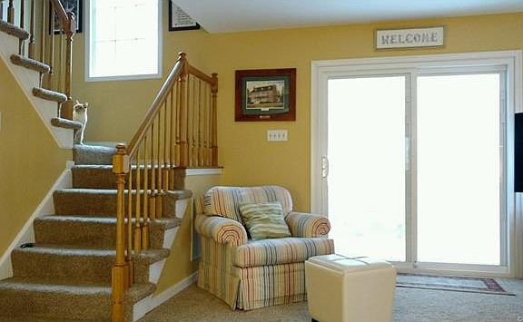3rd image of 9713 Dove Hollow Ln