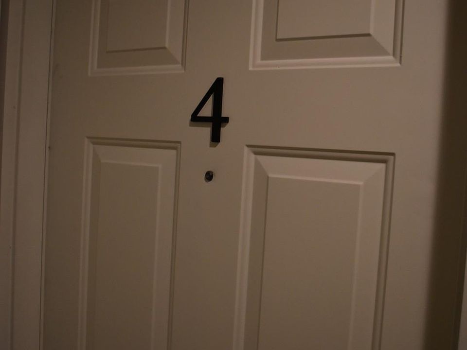 1st image of 403 W Piankishaw St #4