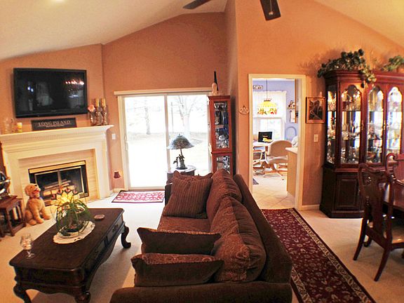5th image of 2555 Youngs Ave APT 16A