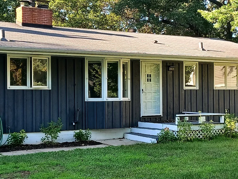 907 County Road B W — Photo 1