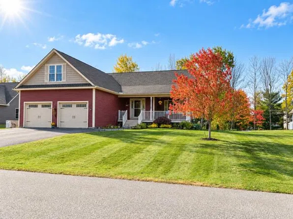 47 Chickadee Lane, Hampden, ME 04444