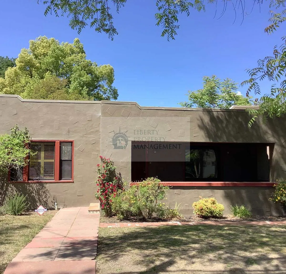 3 bed, 1597 sqft, $2,295 — Photo 2
