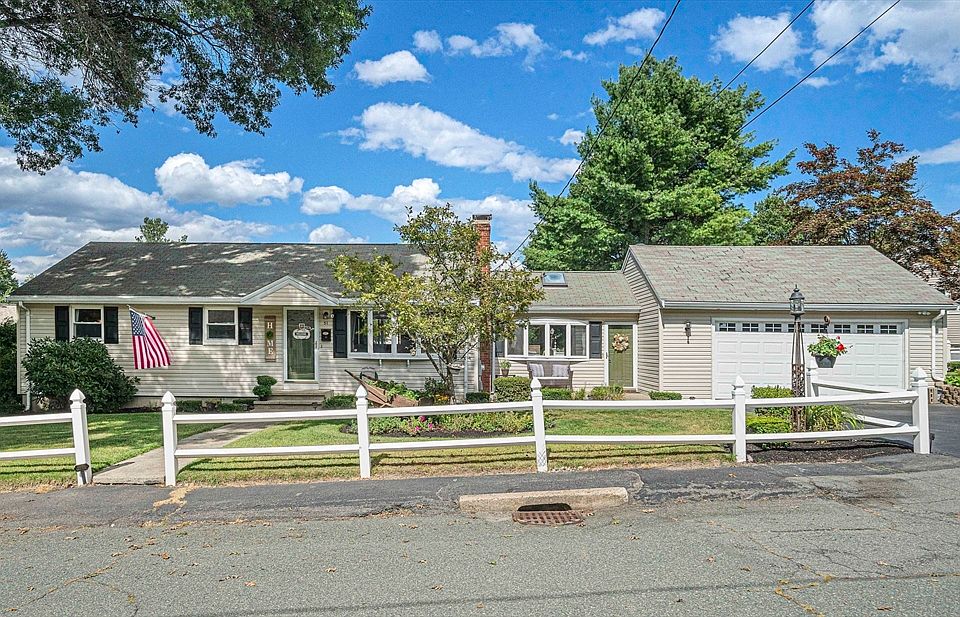 1st image of 51 Stearns Dr